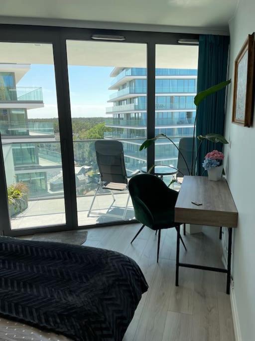 Apartament Z Widokiem Na Morze Miedzyzdroje Bagian luar foto